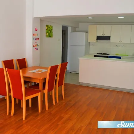 Economical 3 Bed 3 Bath At Napa Blue Appartamento Ayia Napa